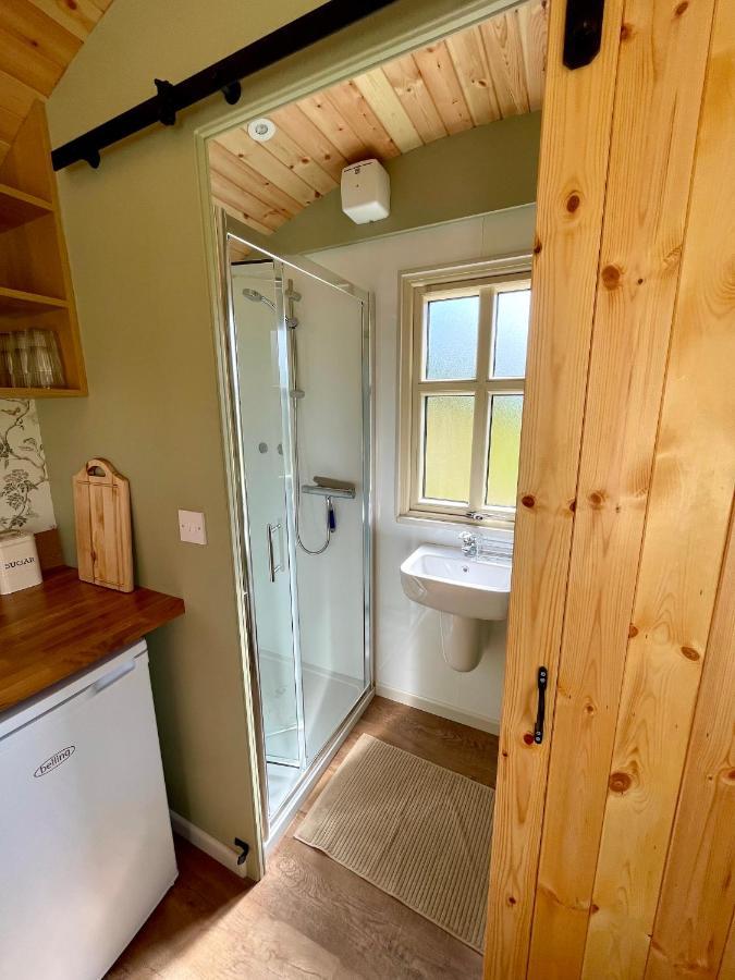 Stepping Stones Glamping 'The Olive' Villa Бантри Екстериор снимка